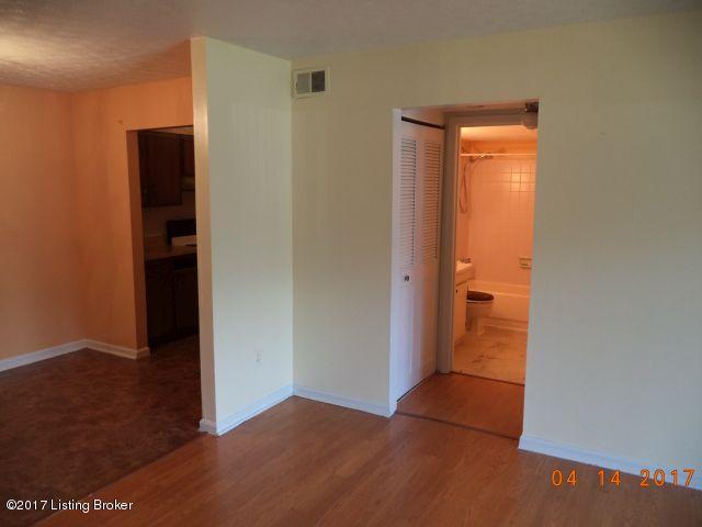 Building Photo - 3500 Lodge Ln
