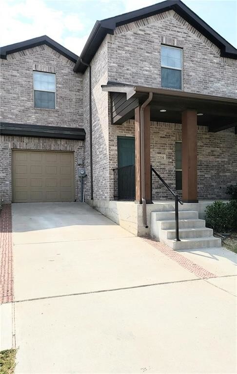 Building Photo - 2204 Abbey Ln