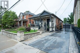 Building Photo - 26 Brandon Ave