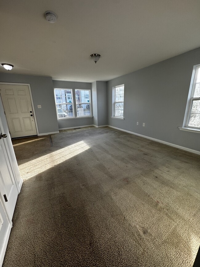 Building Photo - 113 Carnegie Links Dr