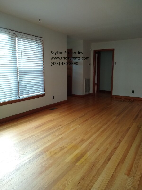 Foto del edificio - 2212 N Greenwood Dr