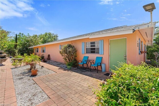 Foto del edificio - 4241 Mariner Ln