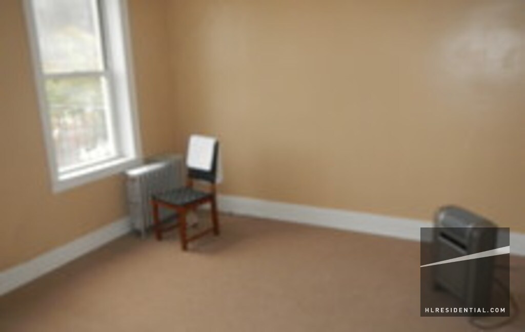 Foto principal - 30-68 45th St