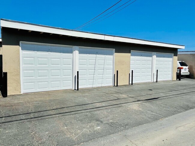 Foto del edificio - 17381 Jacquelyn Ln