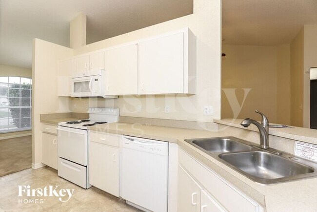 Building Photo - 1842 Grey Fox Drive