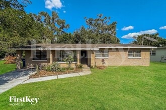 Building Photo - 3408 E Knollwood St