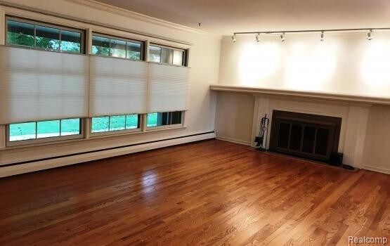 Building Photo - 3995 Blackburn Dr