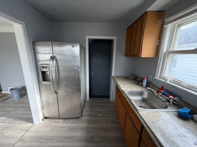 Building Photo - For Lease: Totally updated 3 Bedroom 1 Bath Welcome Section 8