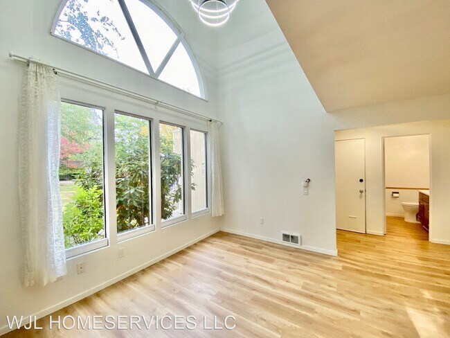 Foto del edificio - 2 br, 1.5 bath House - 7910 140th Pl NE