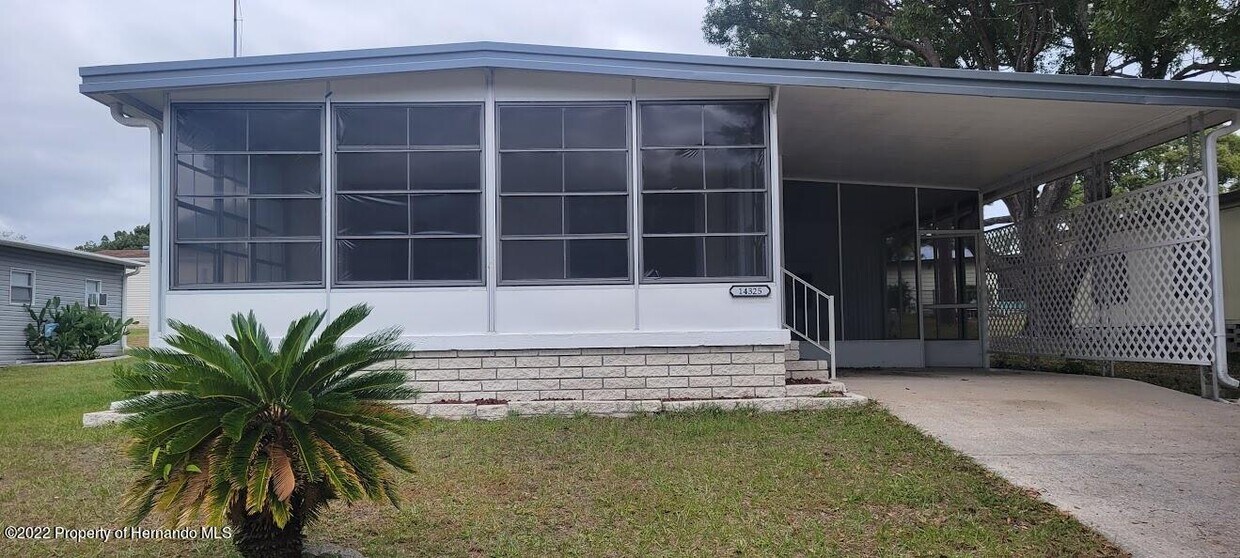 14325 Sandhurst St Brooksville, FL 34613 Alquileres en Brooksville