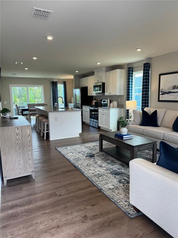 Foto del edificio - 228 Serenity Ct