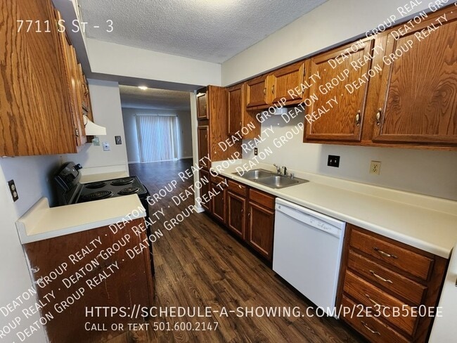 Building Photo - Welcome Home to 7711 S Street Unit #3 in L...