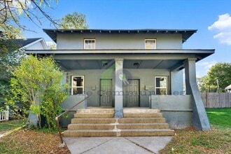 Building Photo - 724-724 Adams St SE