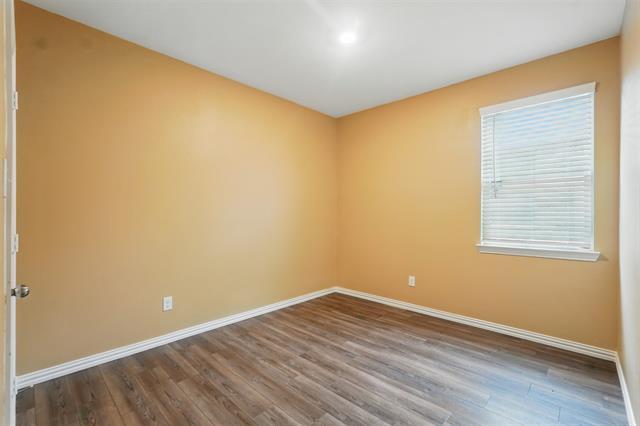 Building Photo - 5411 Montrose Dr