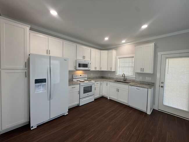 Building Photo - Black Mountain Rental-Duplex-Genesis Circle