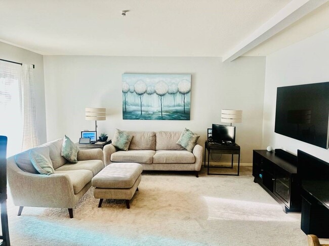 Building Photo - 3850 Paseo del Prado