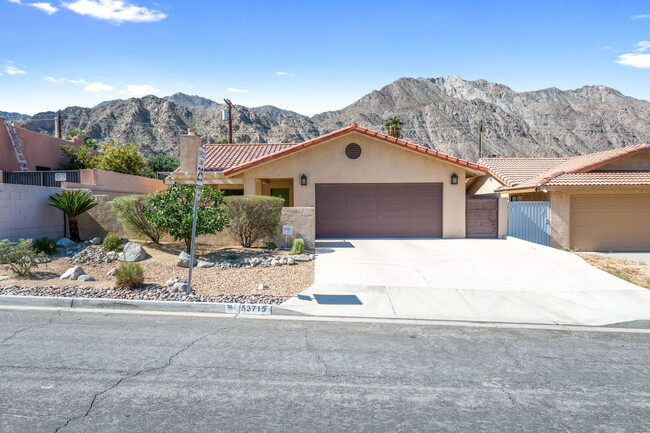 Mountain backdrop - 53715 Avenida Rubio