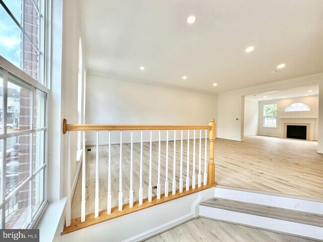 Building Photo - 20168 Plum Ridge Terrace