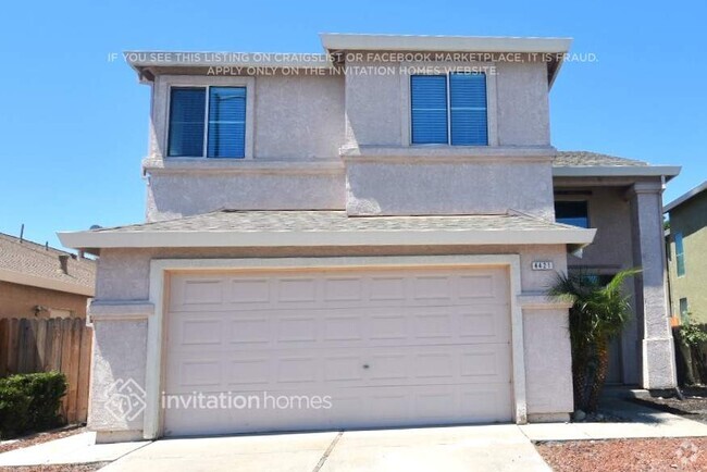 Building Photo - 4421 Fall Ln