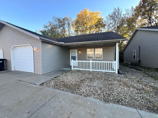 Building Photo - Argo Apartments