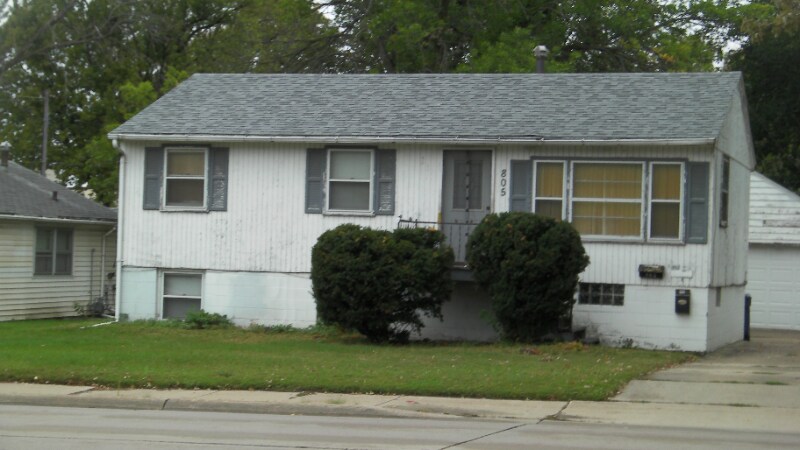 Primary Photo - 805 N Williams Ave