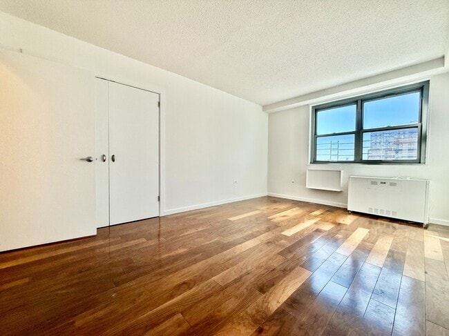 Building Photo - 875 Boynton Ave