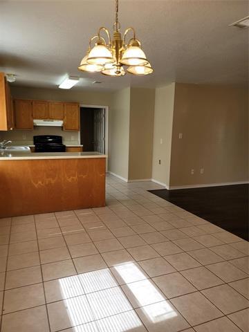 Building Photo - 4411 Bobbie Ann Dr