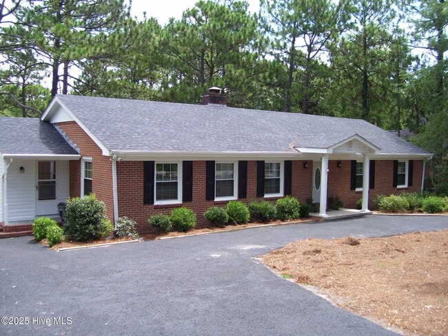 Building Photo - 355 Newton Dr