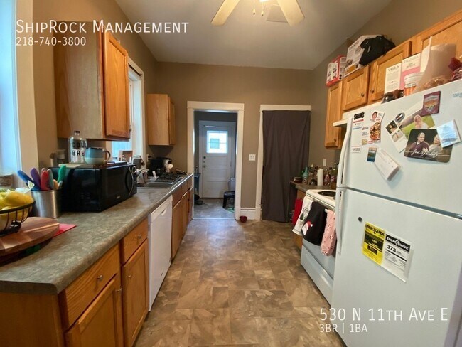 Foto del edificio - 530 N 11th Ave E