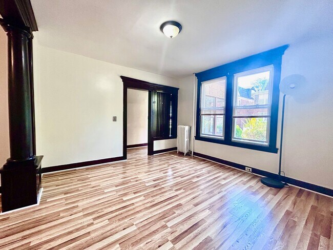 Foto del edificio - 516 Norwood St