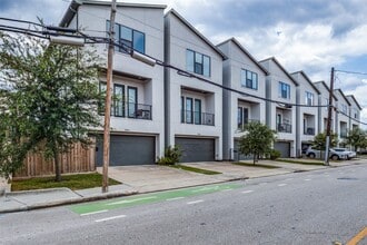 Building Photo - 3814 Leeland St