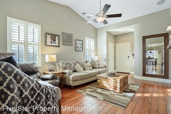 Building Photo - 3 br, 2 bath House - 4200 Seranade Dr