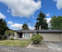 Building Photo - 4688 Treeside Dr NE