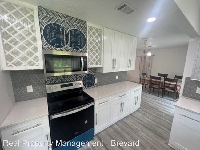 Building Photo - 3 br, 2 bath House - 1450 Mariposa Drive NE