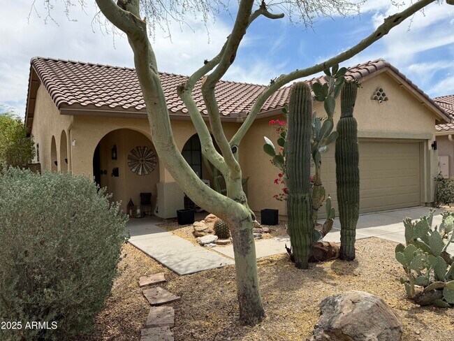 Foto del edificio - 39519 N White Tail Ln