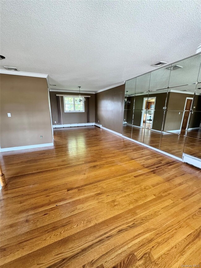 Building Photo - 255 Brookside Ct