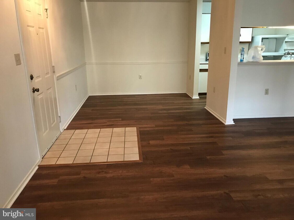 21001 Timber Ridge Terrace Unit 102, Ashburn, VA 20147 Apartment for