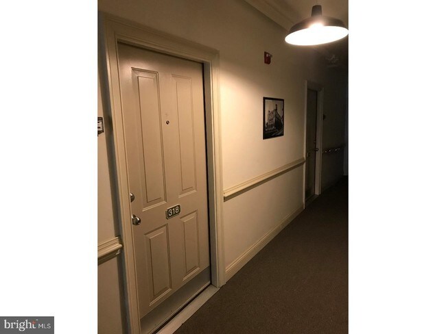 Foto del edificio - 735 Washington St