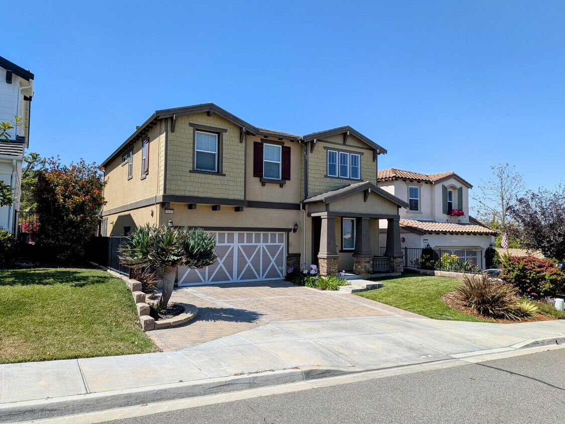 Foto principal - 3433 Arborview Dr