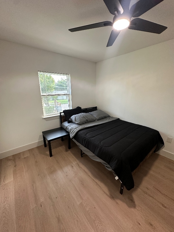 Building Photo - 1219 Adelaide Dr