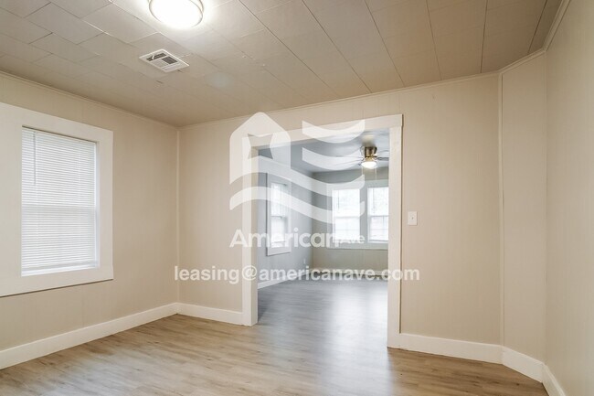 Foto del edificio - 212 N Walnut Ave