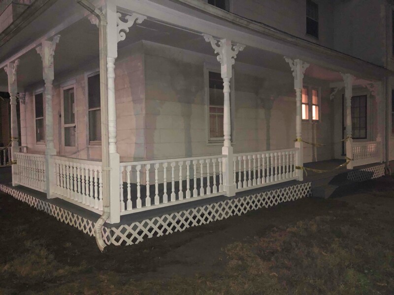 Primary Photo - 657 S Main St