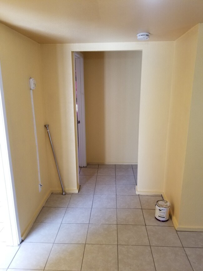 Foto del edificio - 425 N D St
