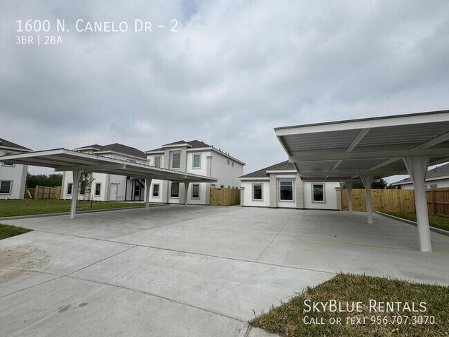 Foto del edificio - 1600 Canelo Dr