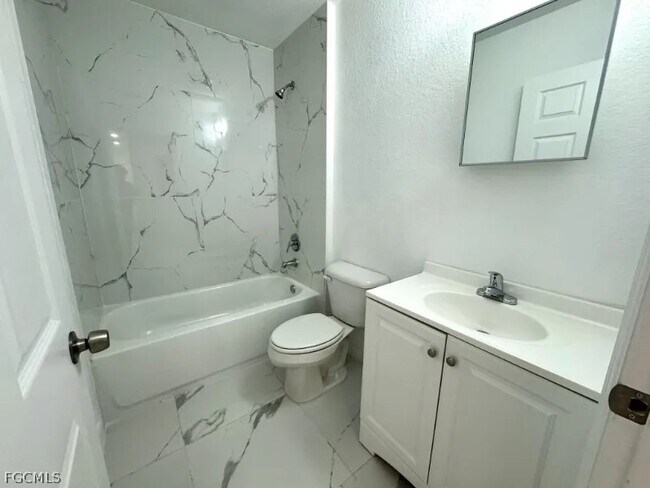 Foto del edificio - 746 SW 8th Terrace