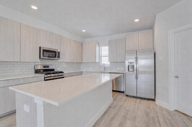 Foto del edificio - 389 N Centro Cir