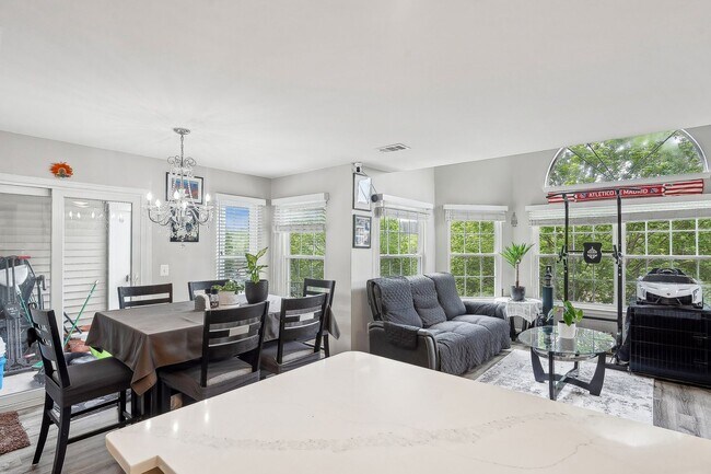 Foto del edificio - Discover comfort and style in the sought-a...