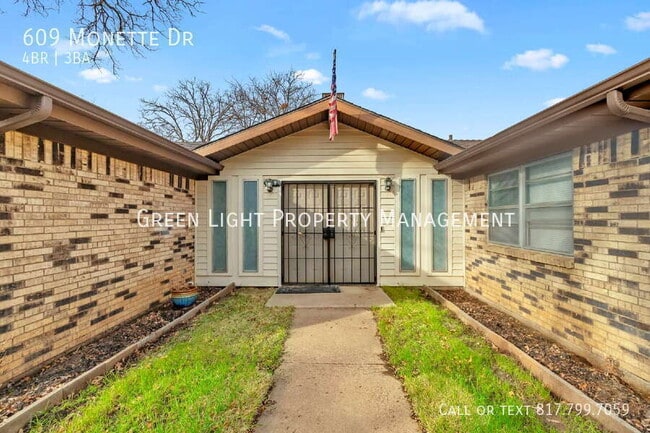 Building Photo - 609 Monette Dr