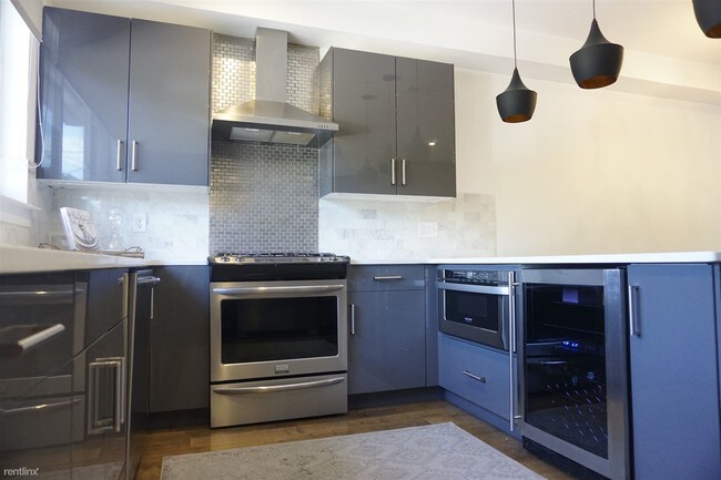 Foto del edificio - 4745 Sheldon St
