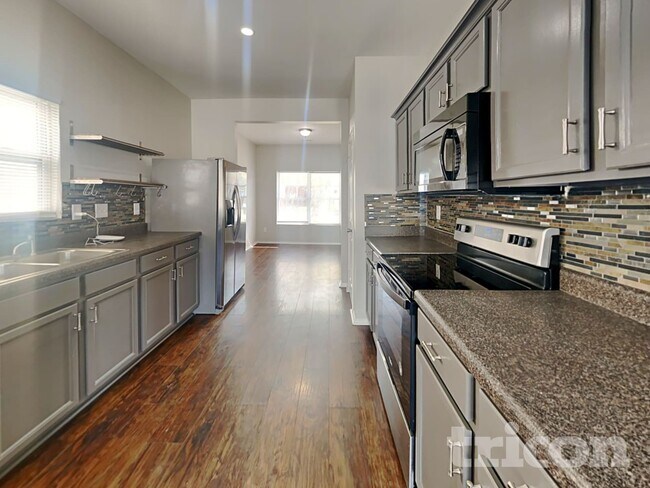 Building Photo - 9434 Darwick St